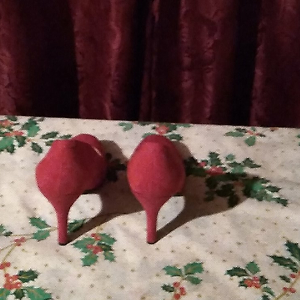 Shoes - Picture 3 of 5